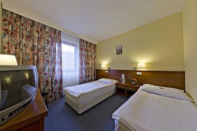 Hotel Palatinus superior kétágyas szobákat kínál elérhető áron Sopronban - ✔️ Hotel Palatinus**** Sopron - szálloda Sopron belvárosában megfizethető áron