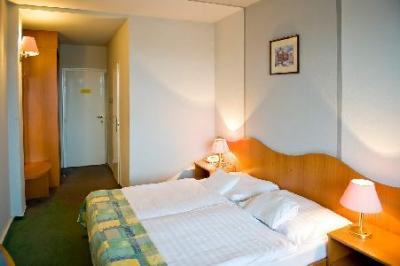 Hotel Szieszta Sopron akciós kétágyas szobája wellness használattal és félpanzióval - Hotel Szieszta*** Sopron - akciós wellness hotel Sopronban